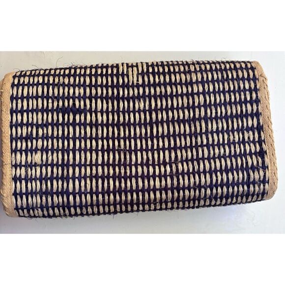 Mar y Sol Dalia Clutch /No Tassel - Picture 3 of 6